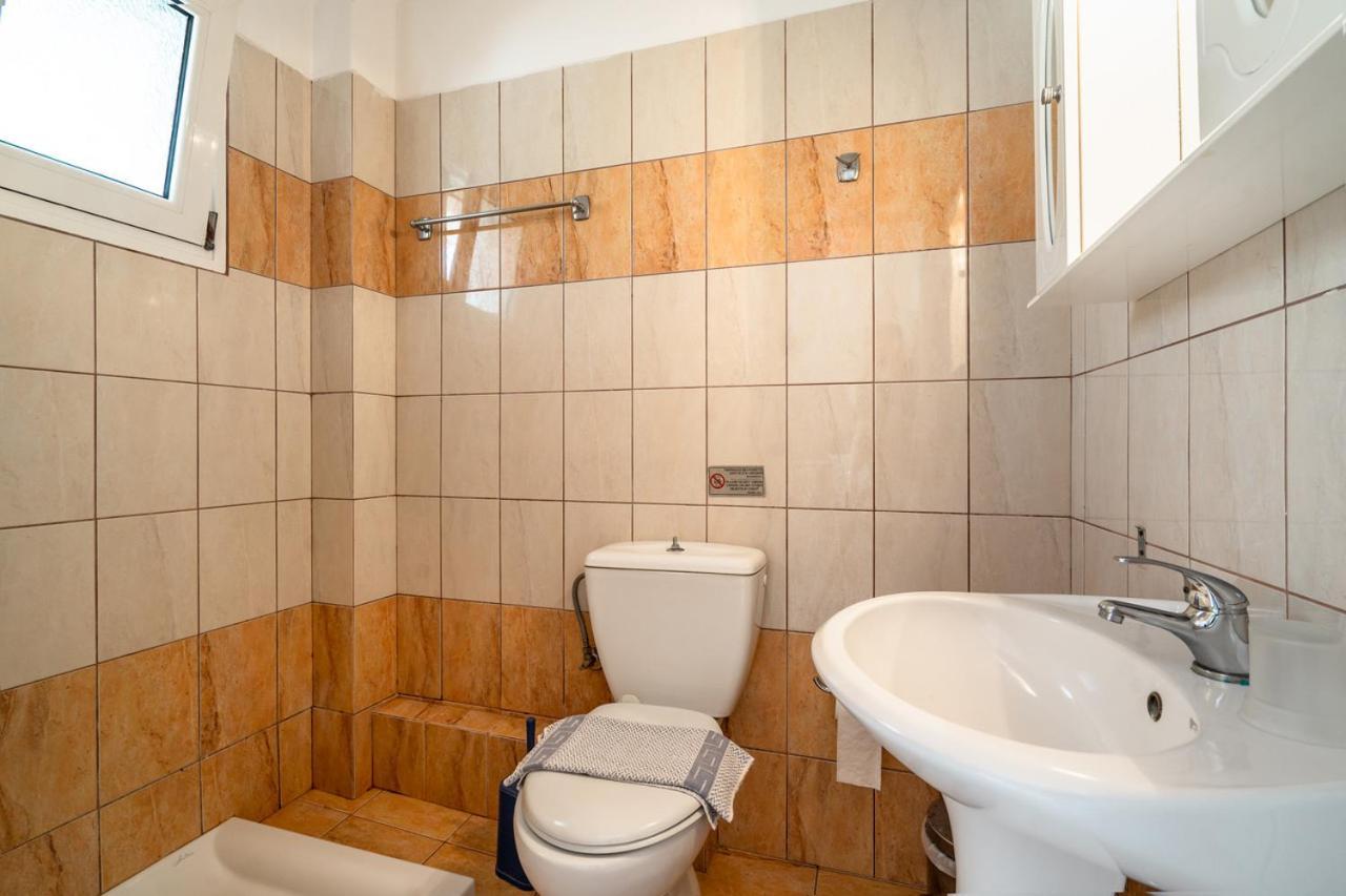 Helena Inn Свороната Экстерьер фото