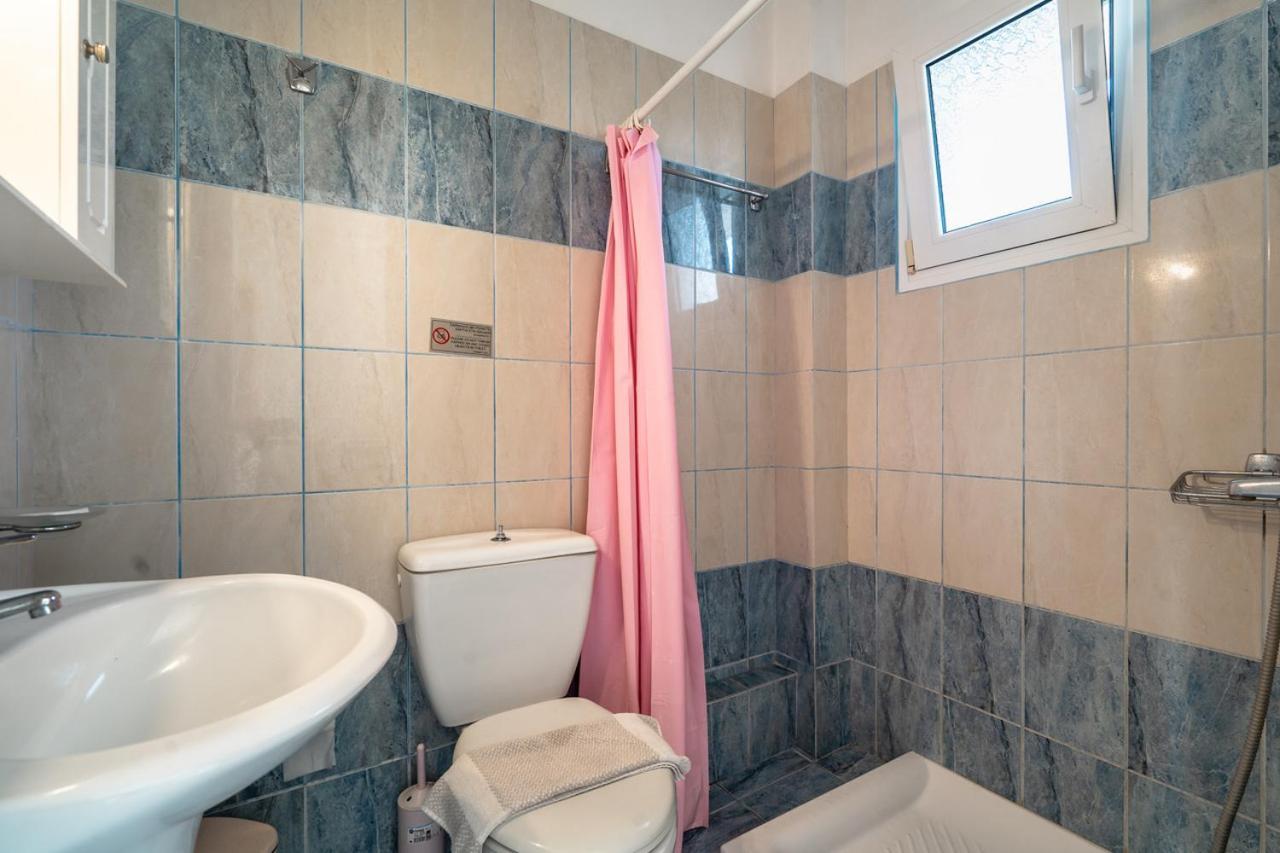 Helena Inn Свороната Экстерьер фото