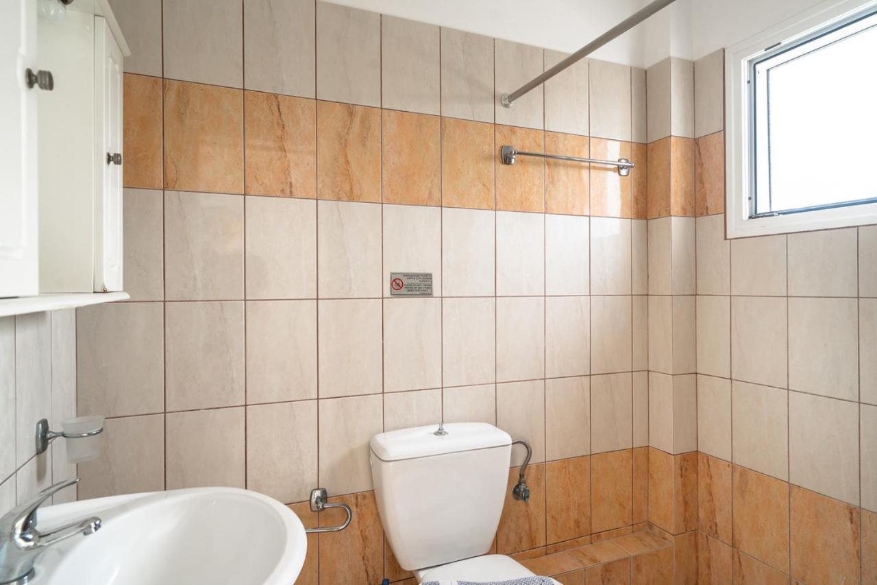 Helena Inn Свороната Экстерьер фото